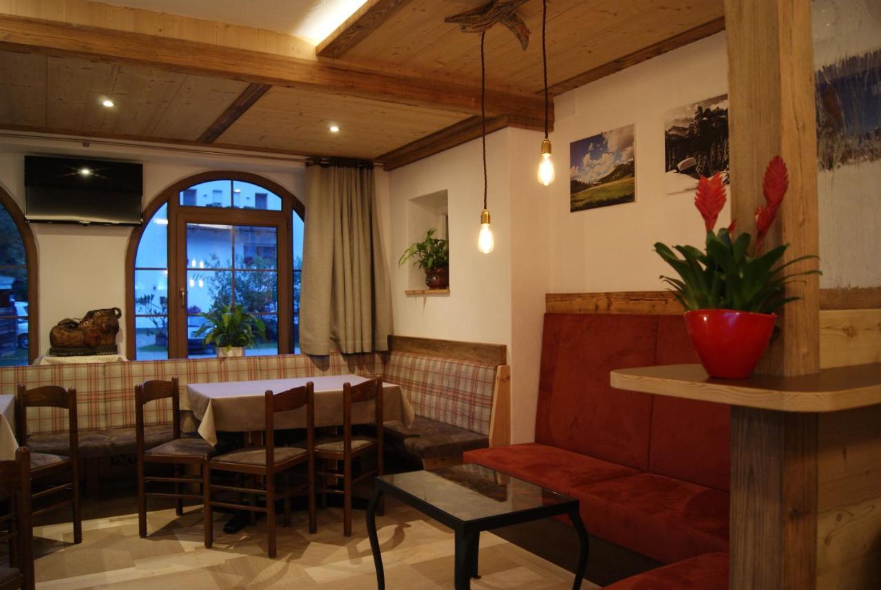 Guesthouse Rungg 바디아 외부 사진