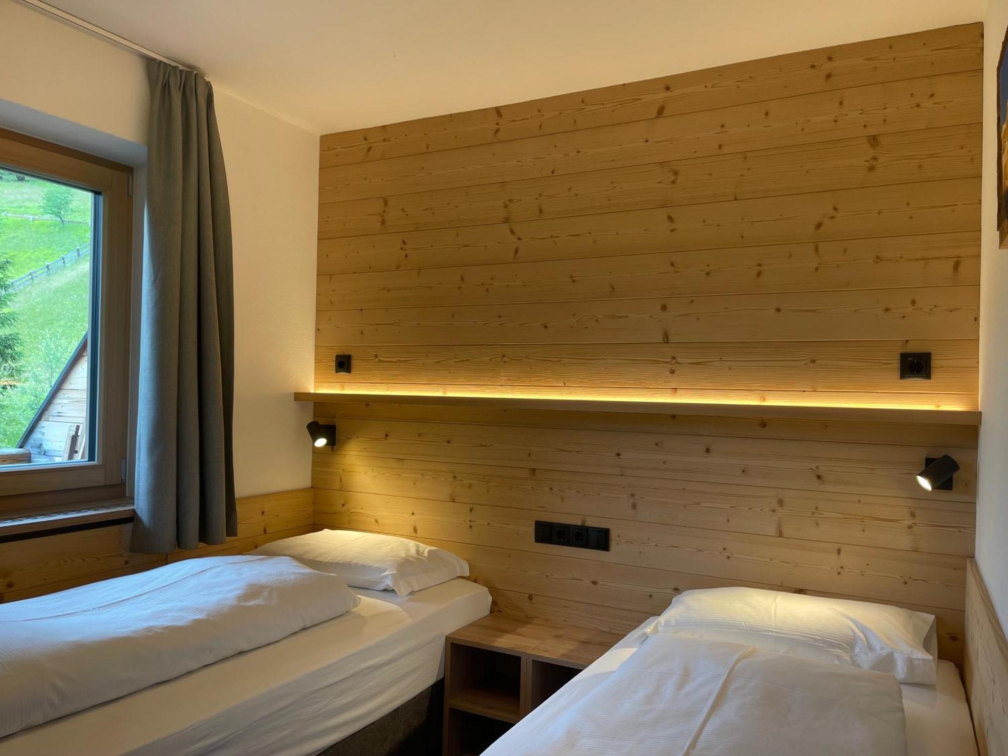 Guesthouse Rungg 바디아 외부 사진